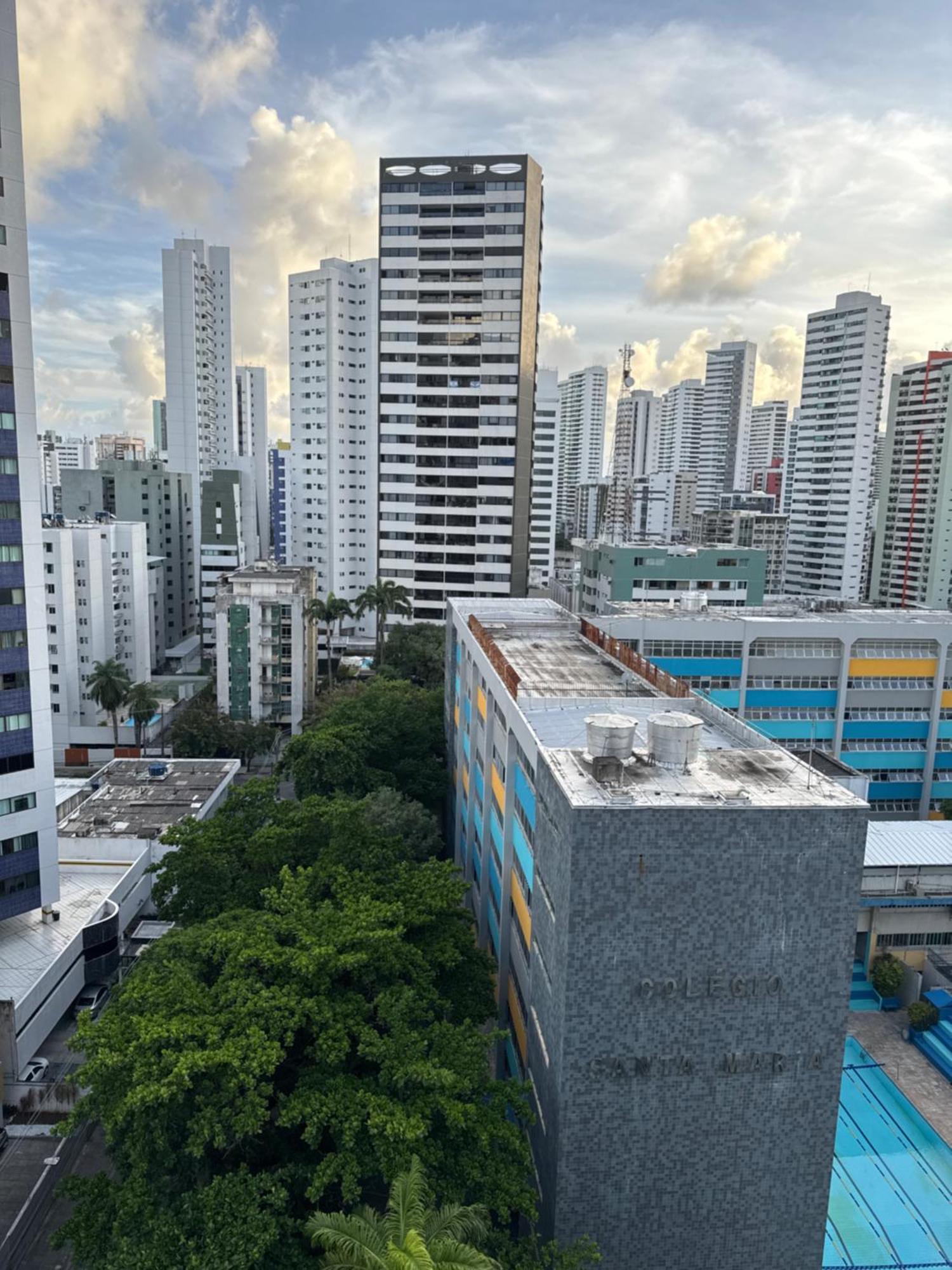 Rooftop 1102 *
